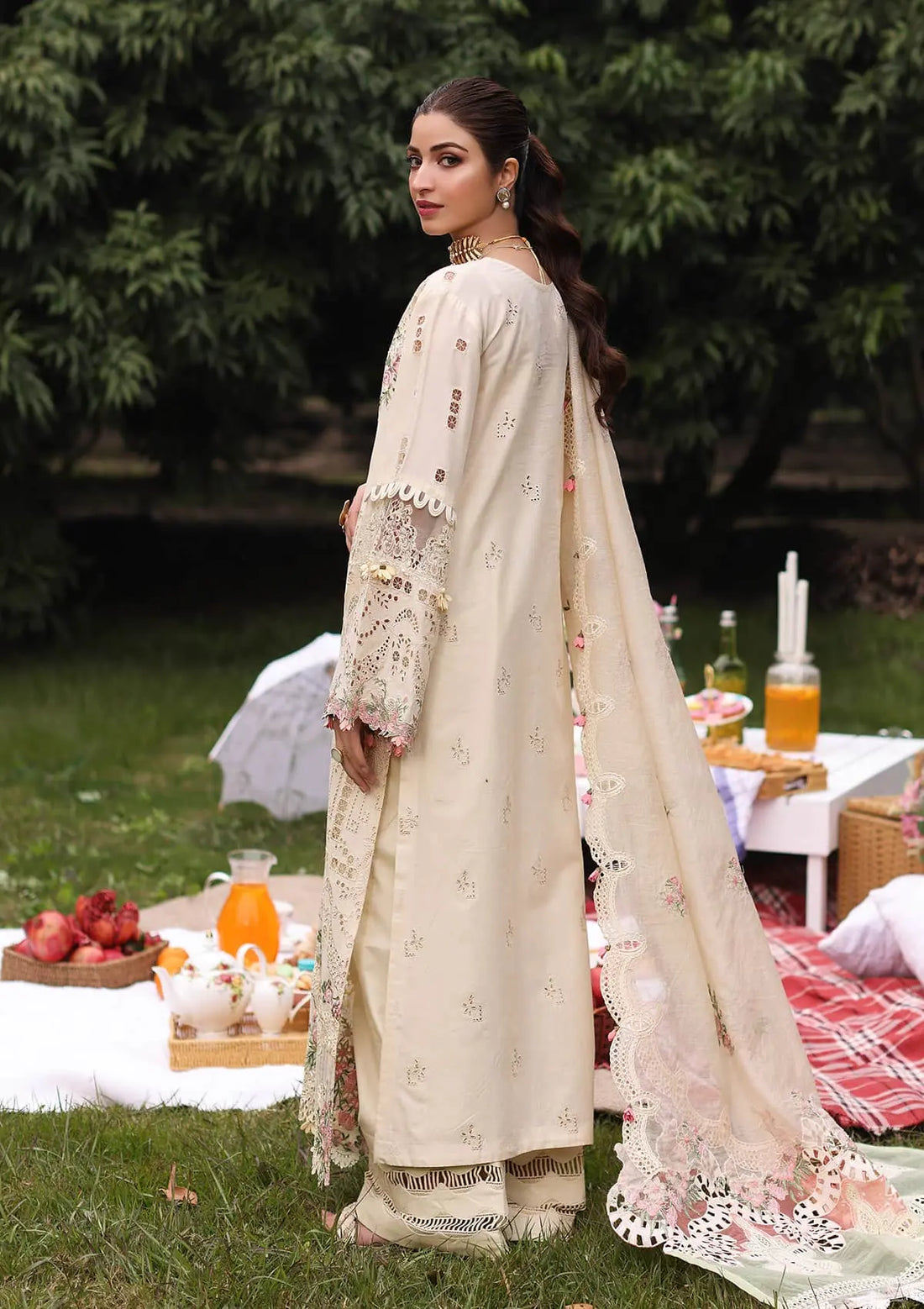 Kahf Premium | Festive Lawn 24 | KFL-07 SHIREEN - Riwayat-e-Khas
