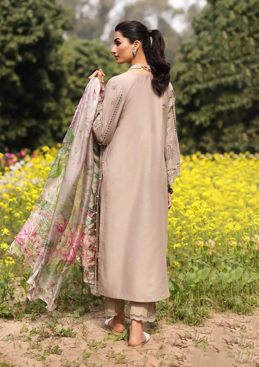 Kahf Premium | Festive Lawn 24 | KFL-12 HEER - Riwayat-e-Khas