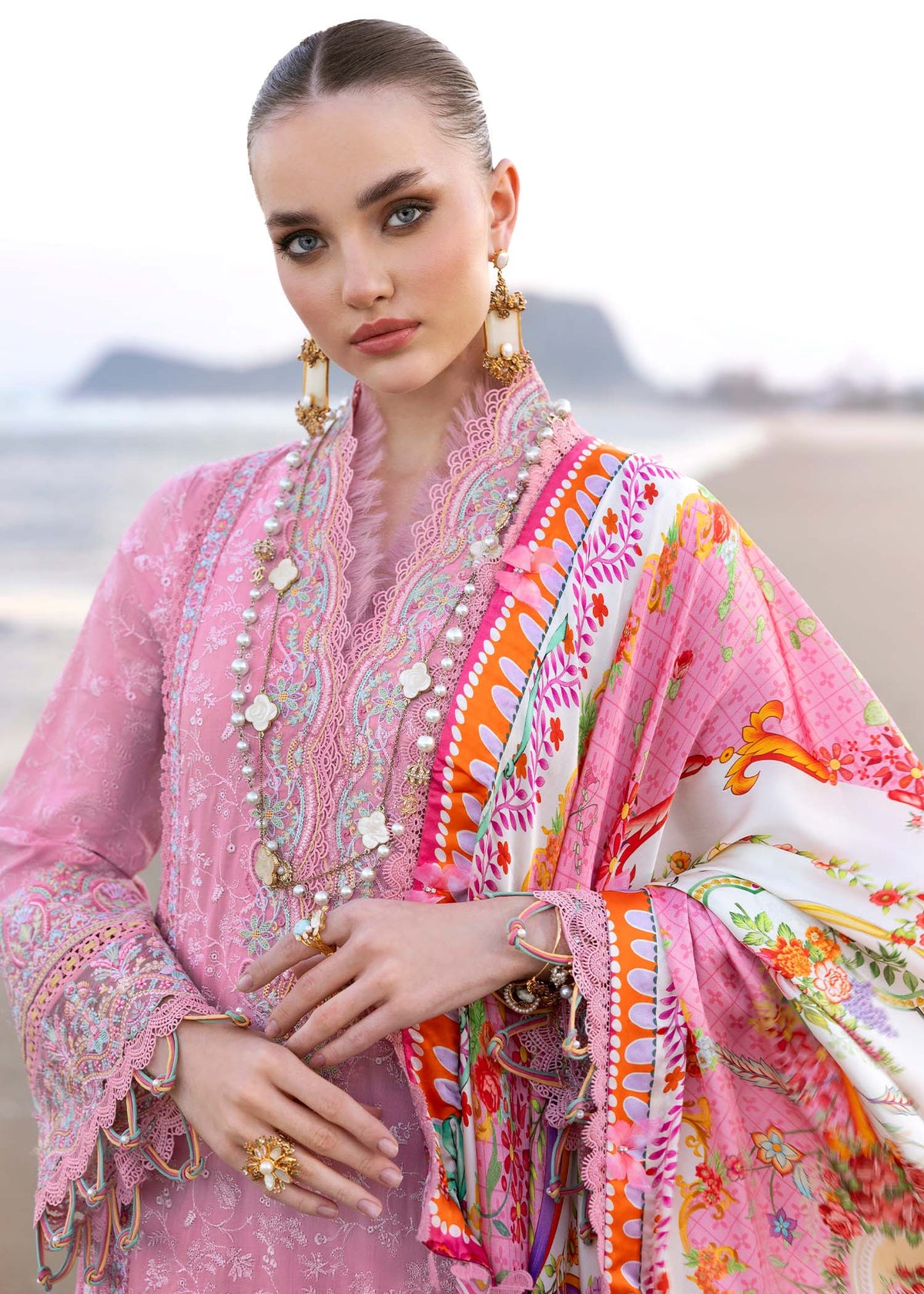 Kanwal Malik | Elysia Luxury Lawn 25 | Ariana