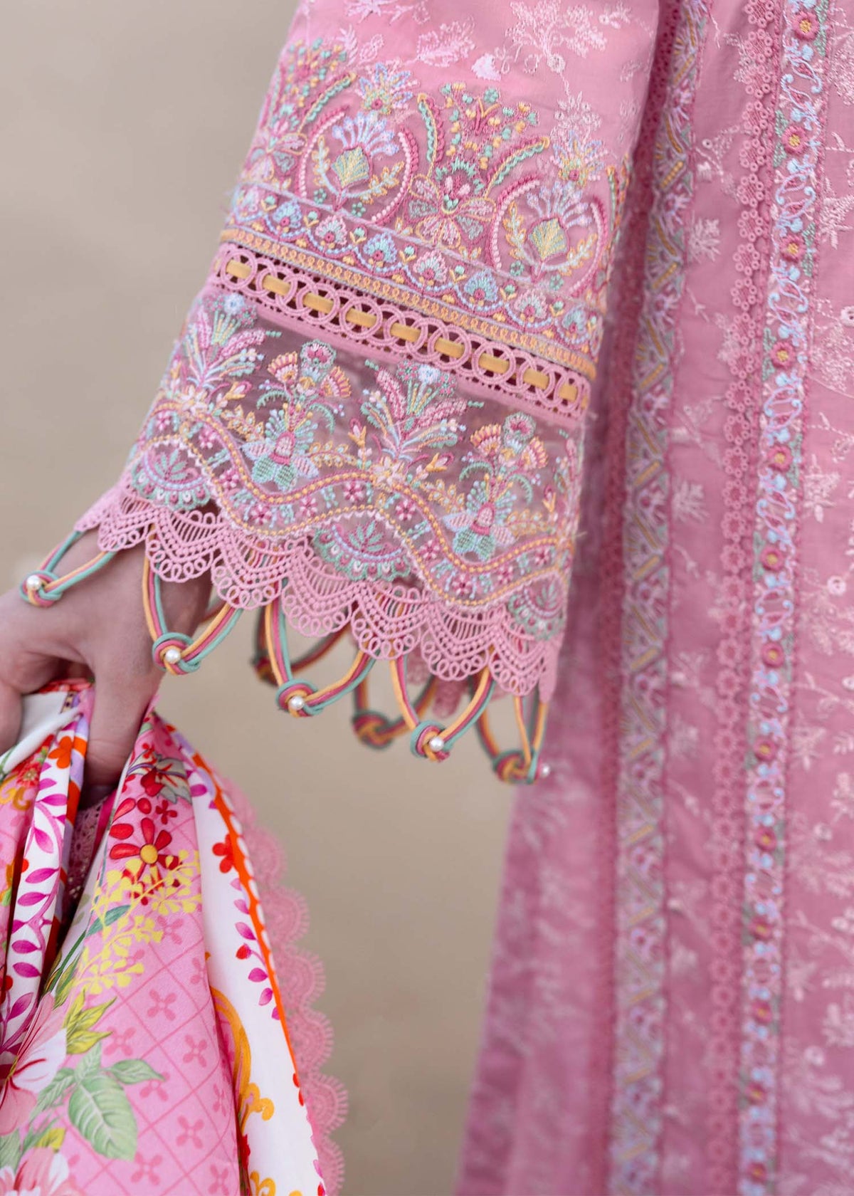 Kanwal Malik | Elysia Luxury Lawn 25 | Ariana