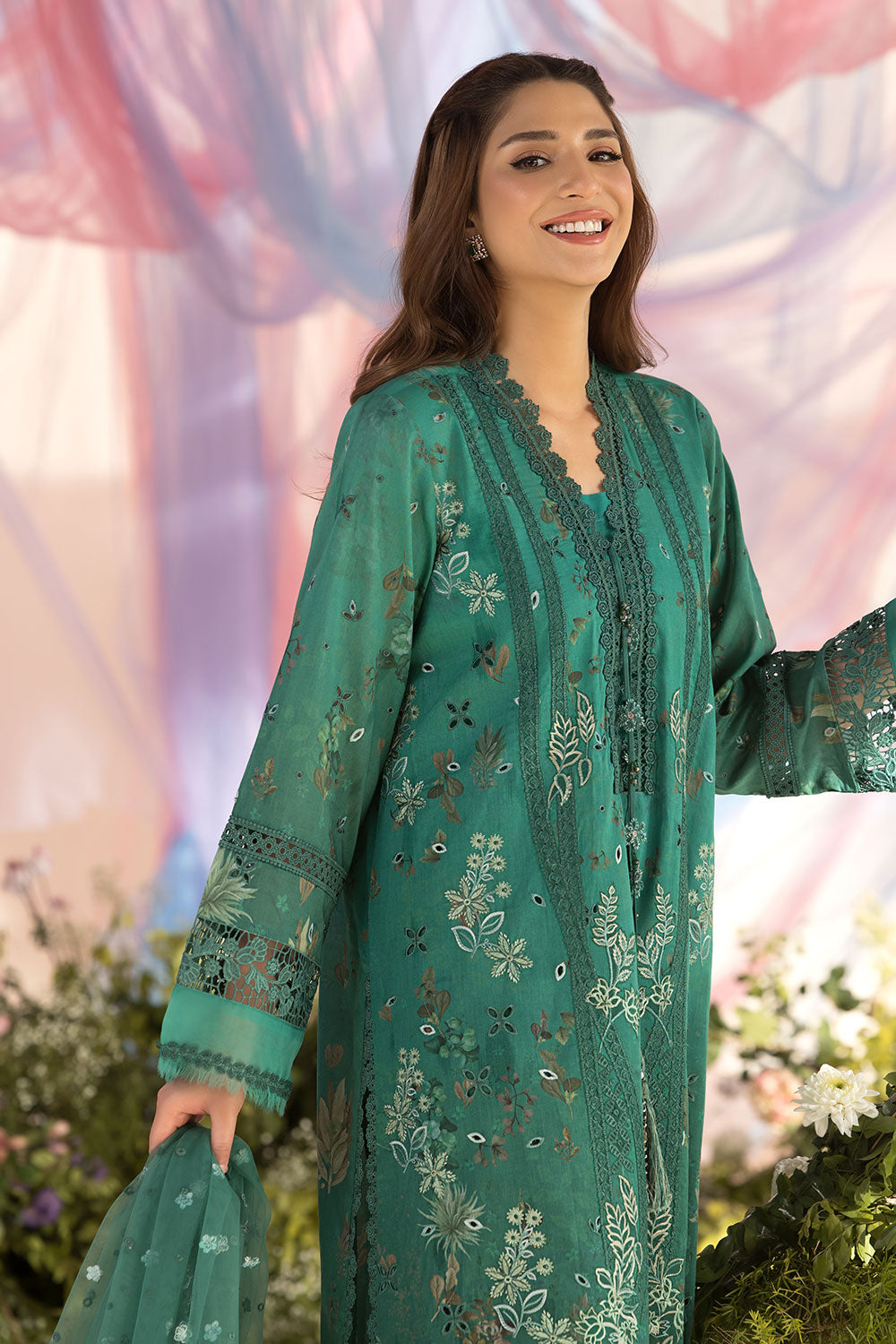 Sobia Nazir | Luxury Lawn 25 | 15B - Riwayat-e-Khas
