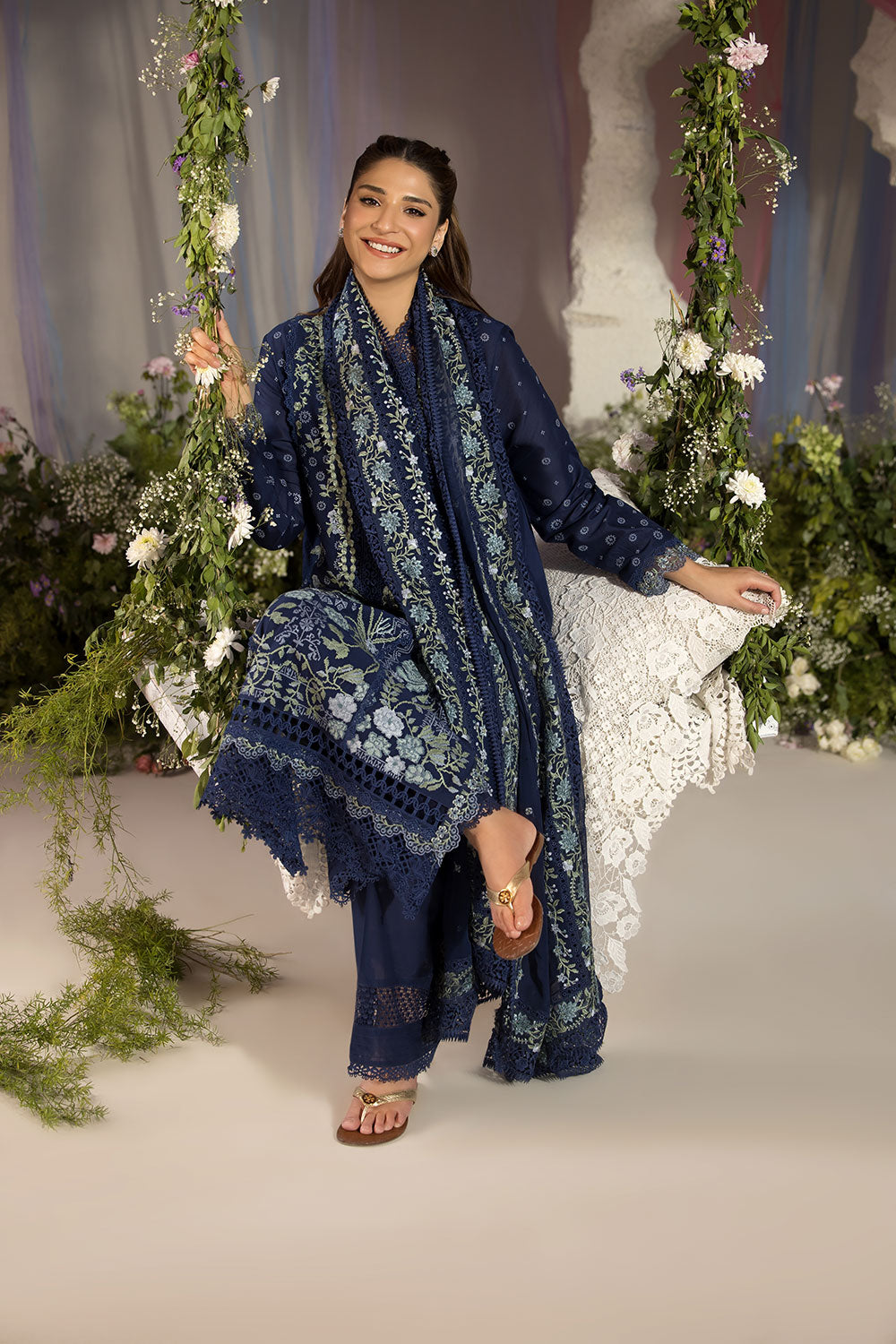 Sobia Nazir | Luxury Lawn 25 | 8A - Riwayat-e-Khas
