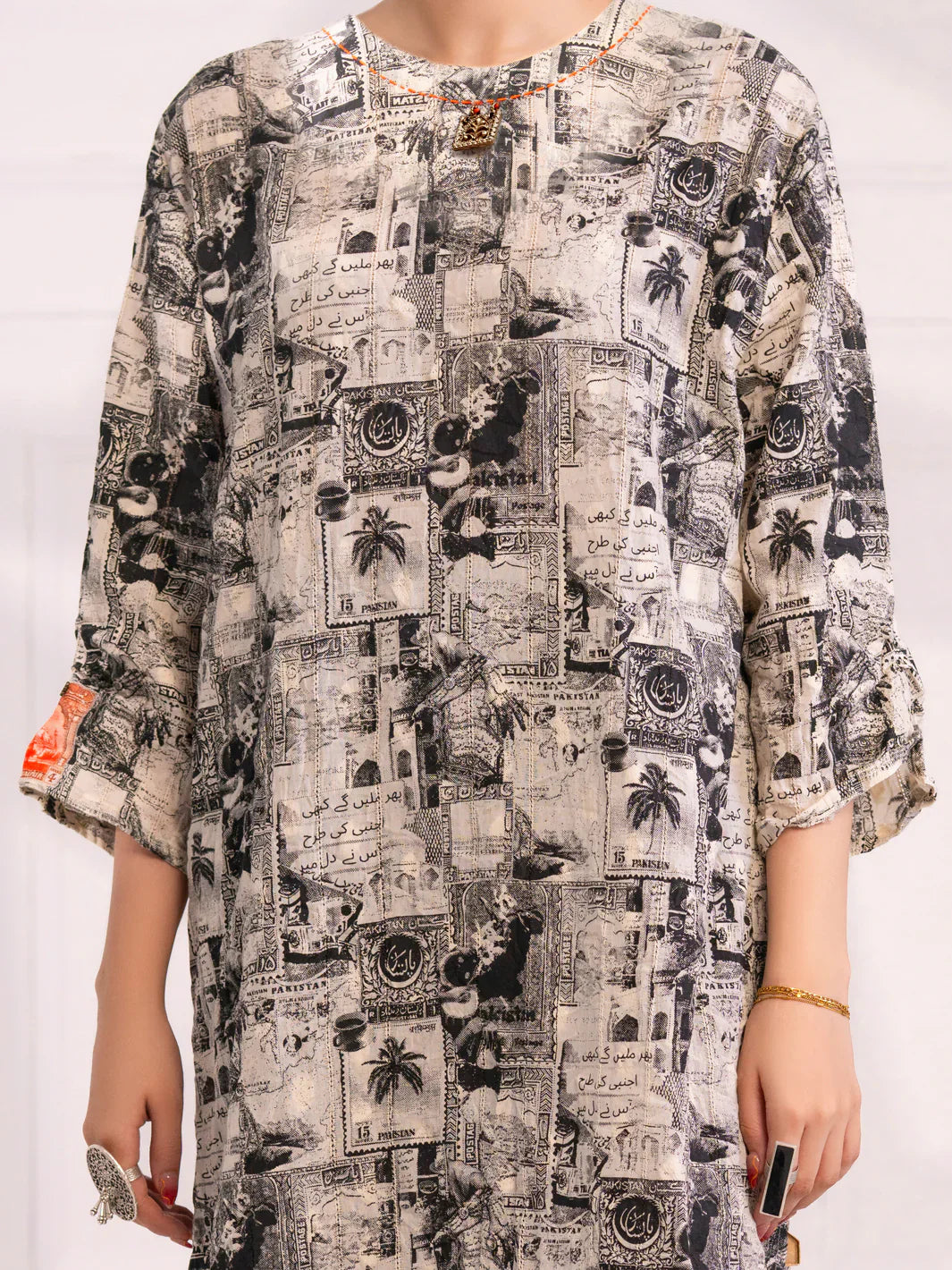 Almirah | Tale of heritage | Black & White Dobby Kurti - AL-LK-1079