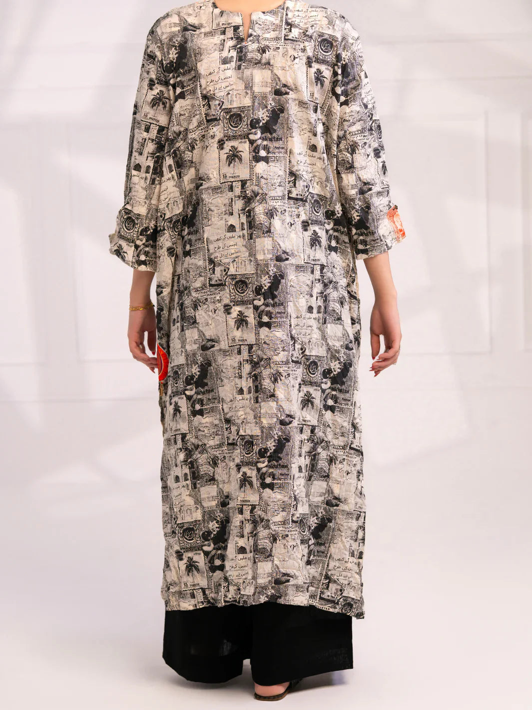 Almirah | Tale of heritage | Black & White Dobby Kurti - AL-LK-1079