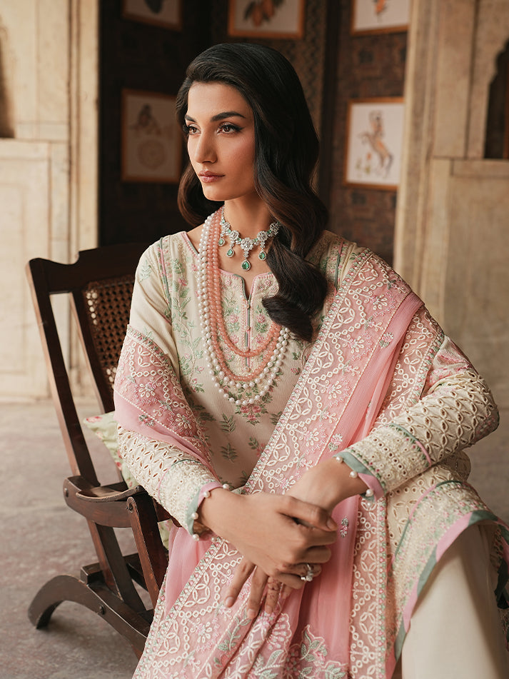 Gulaal | Maisone Luxury Lawn | Noirea
