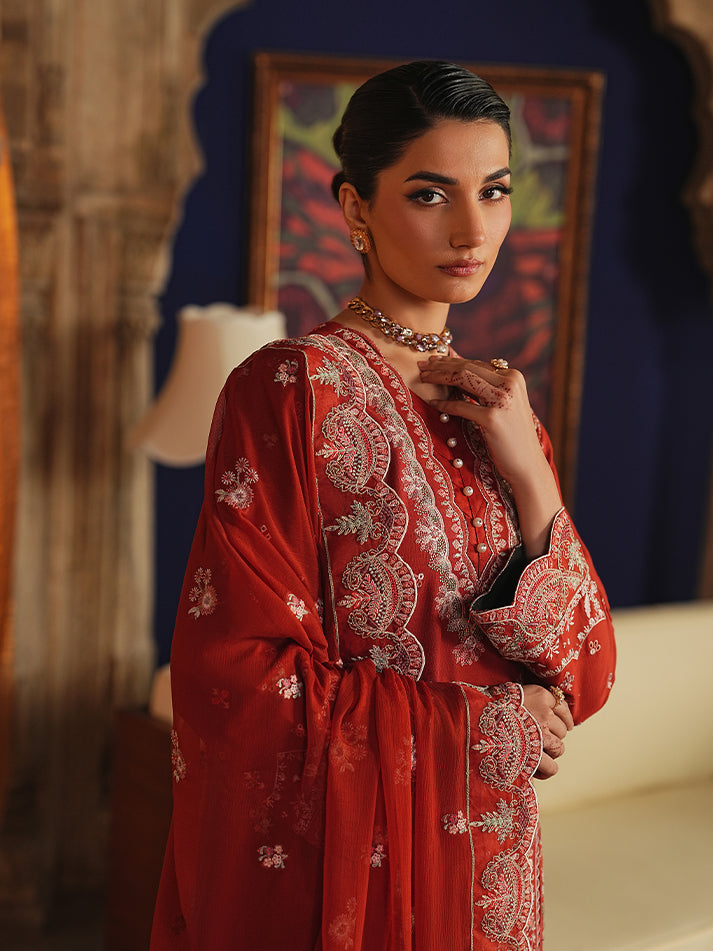 Gulaal | Maisone Luxury Lawn | Zafielle