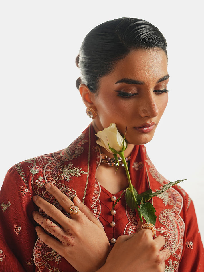 Gulaal | Maisone Luxury Lawn | Zafielle