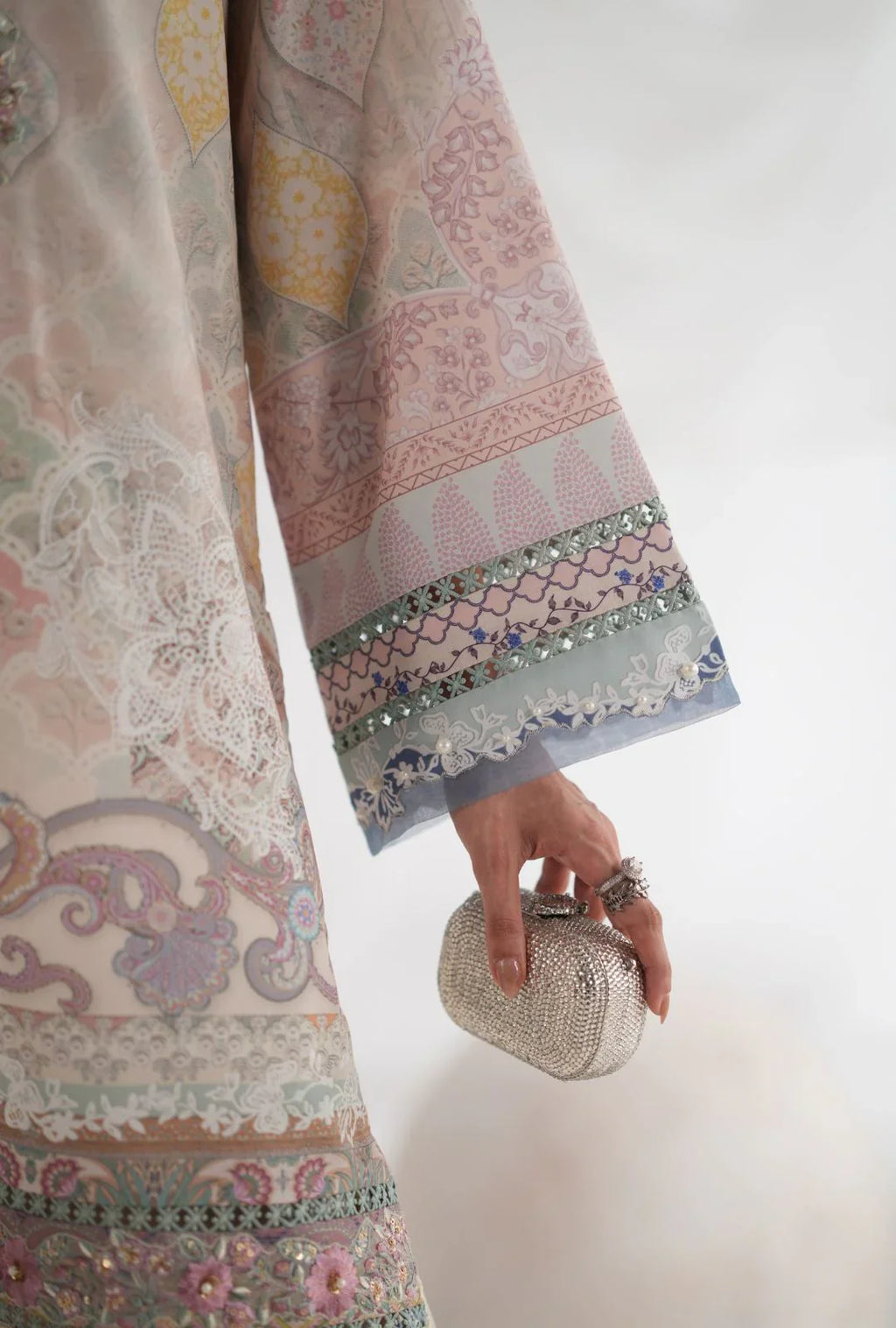 AJR couture | Garden Whisper | LUMIERE