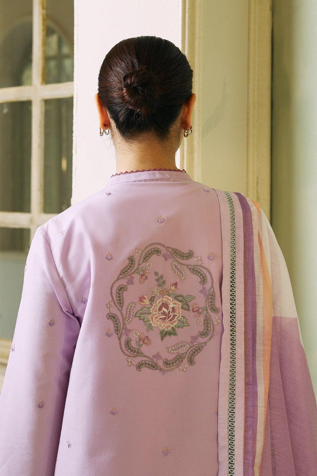 Zara Shahjahan - Layla 5A - Riwayat-e-khas