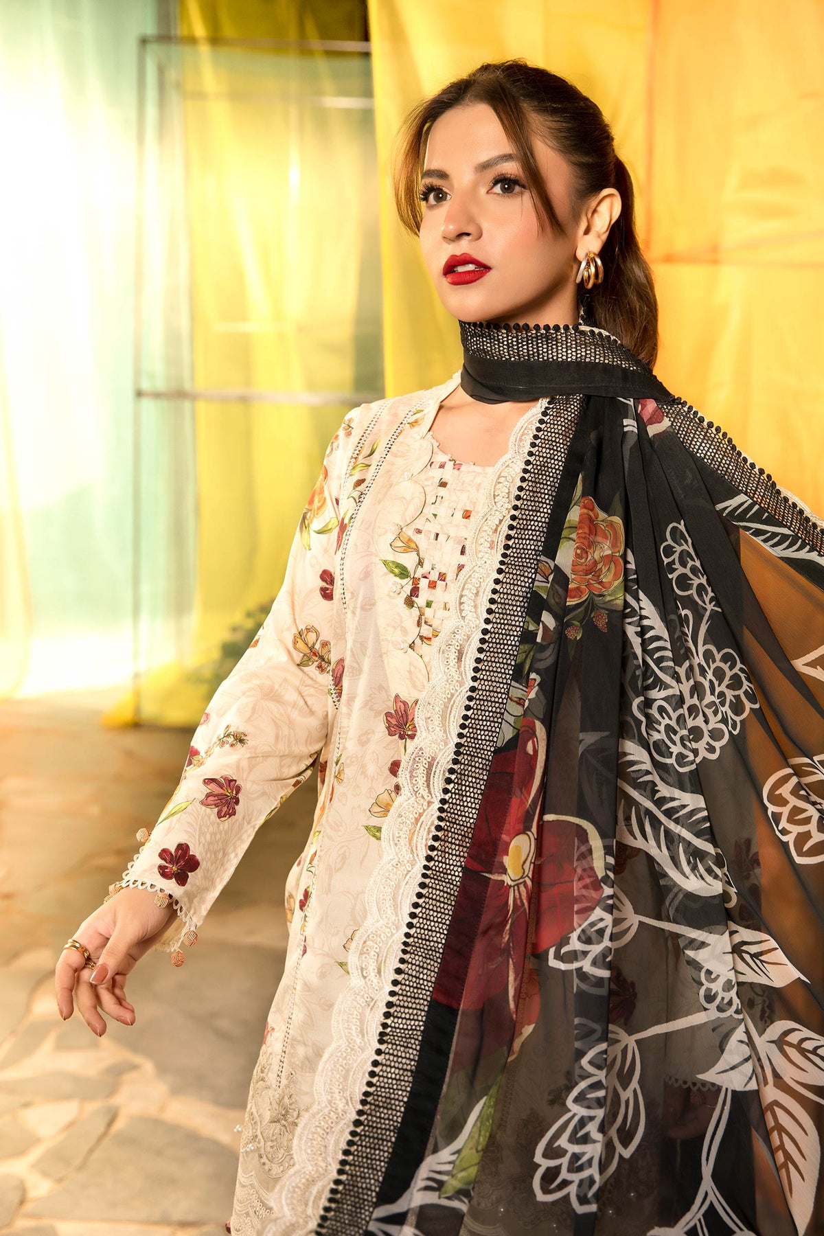 Maria B | M Basic Summer Lawn 25 | MB-CUS25-702B