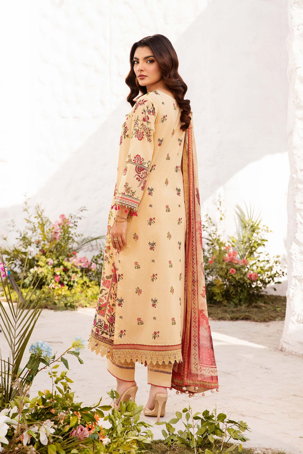 Maria B | M Basic Summer Lawn 25 | MB-CUS25-705A