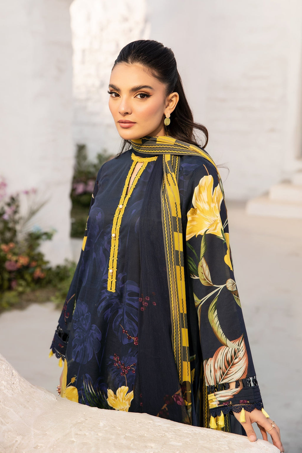 Maria B | M Basic Summer Lawn 25 | MB-CUS25-710B