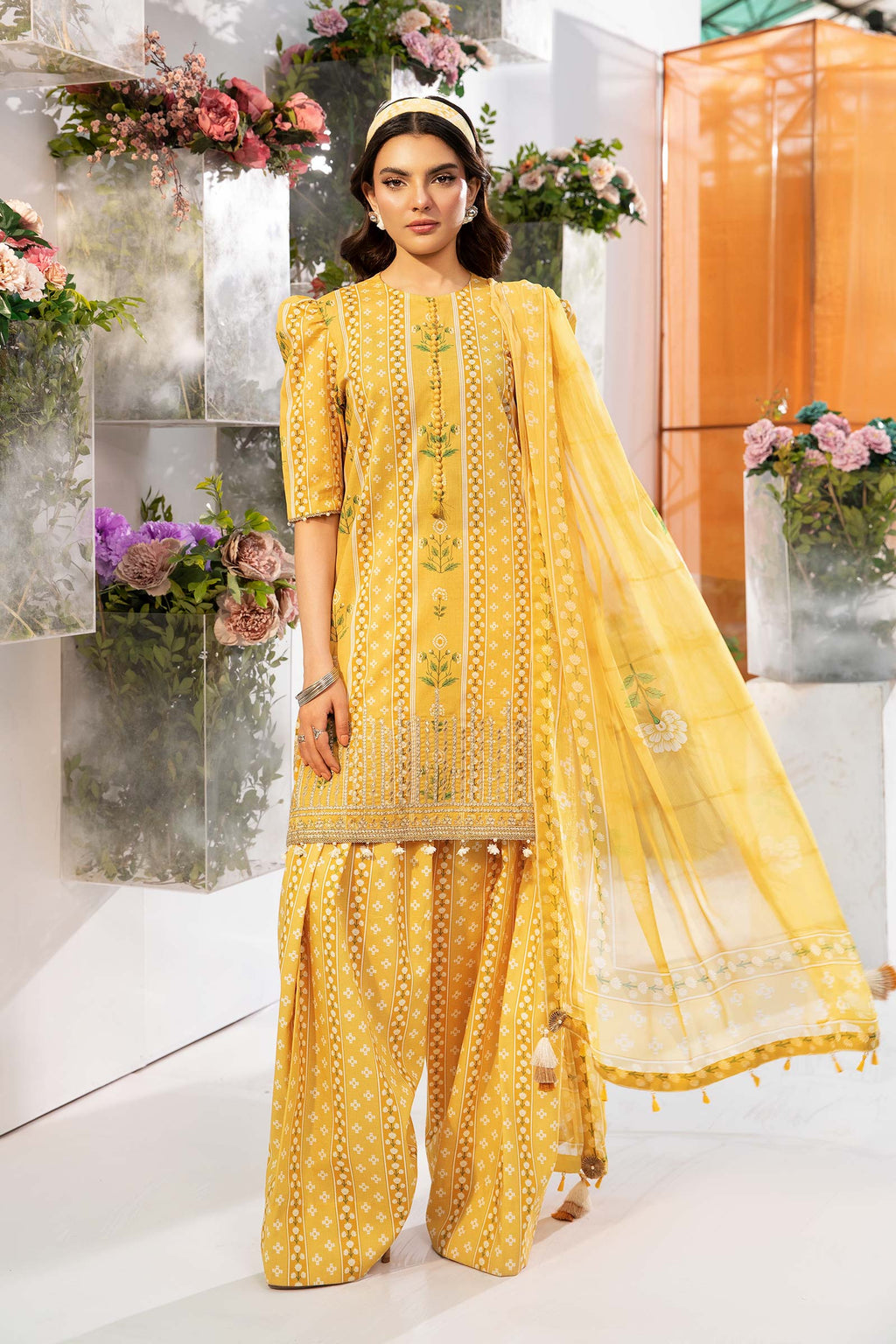 Maria B | M Basic Summer Lawn 25 | MB-CUS25-711A