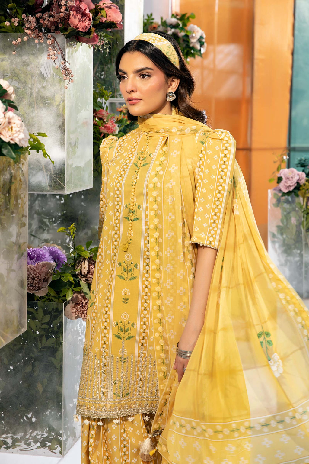 Maria B | M Basic Summer Lawn 25 | MB-CUS25-711A