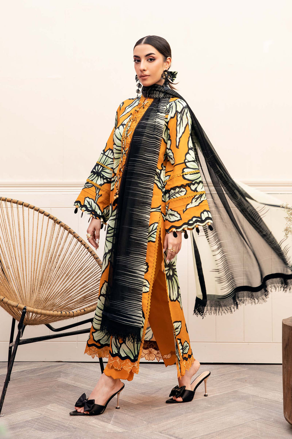 Maria B | Eid Basic Lawn | MB-CUS25-902A