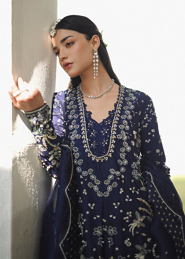 Suffuse | Freeshia Formal | AROOSH
