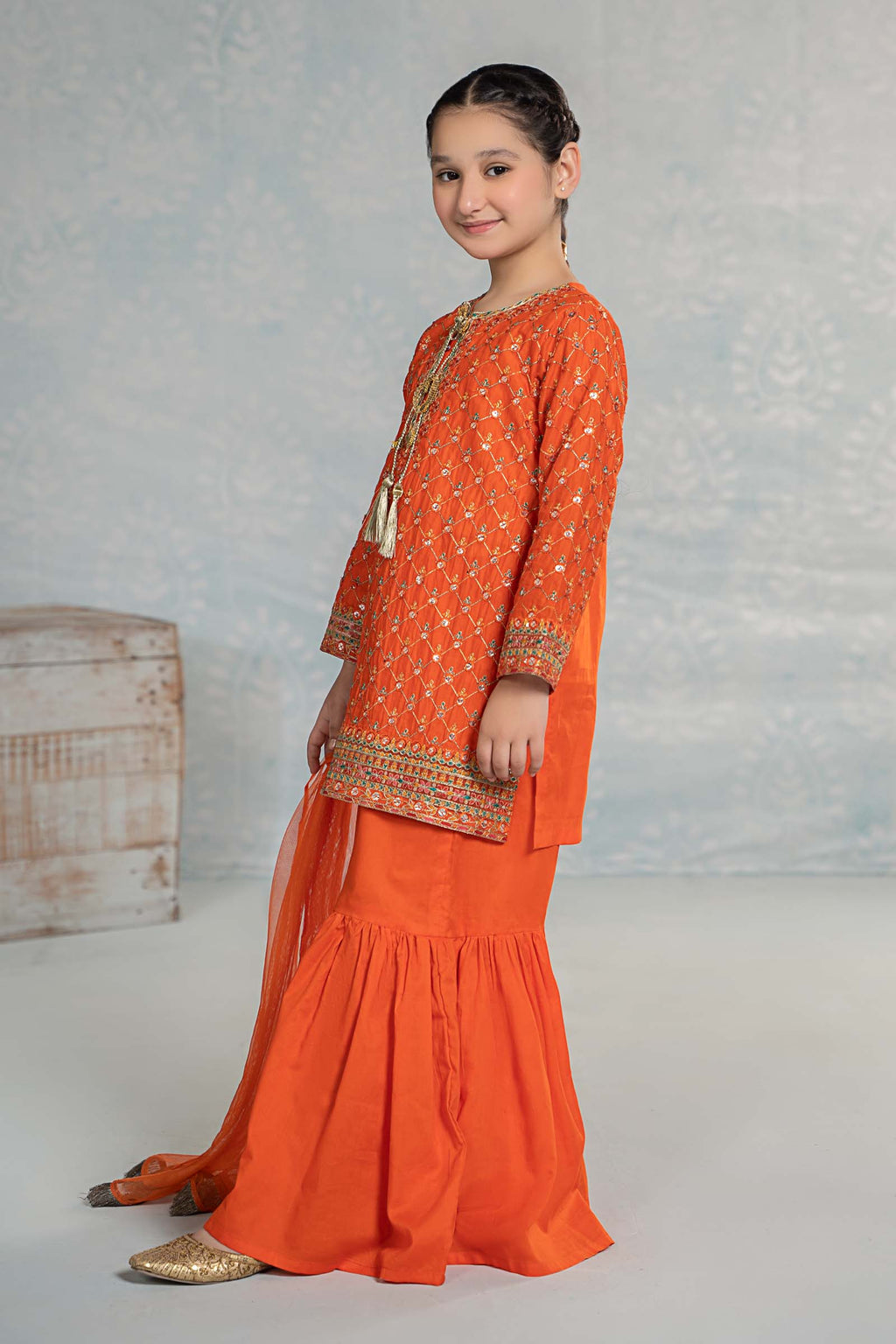 Maria B | 3 Piece Embroidered Lawn Suit | MKD-EF24-09 - Libasekhas