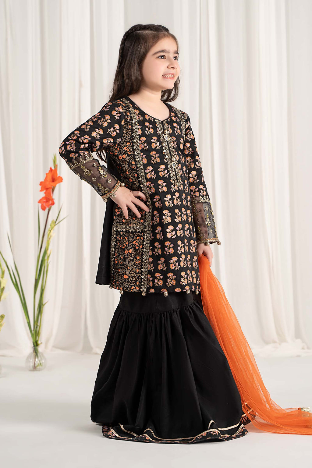 Maria B | 3 Piece Embroidered Lawn Suit | MKD-EF25-23 - Libasekhas