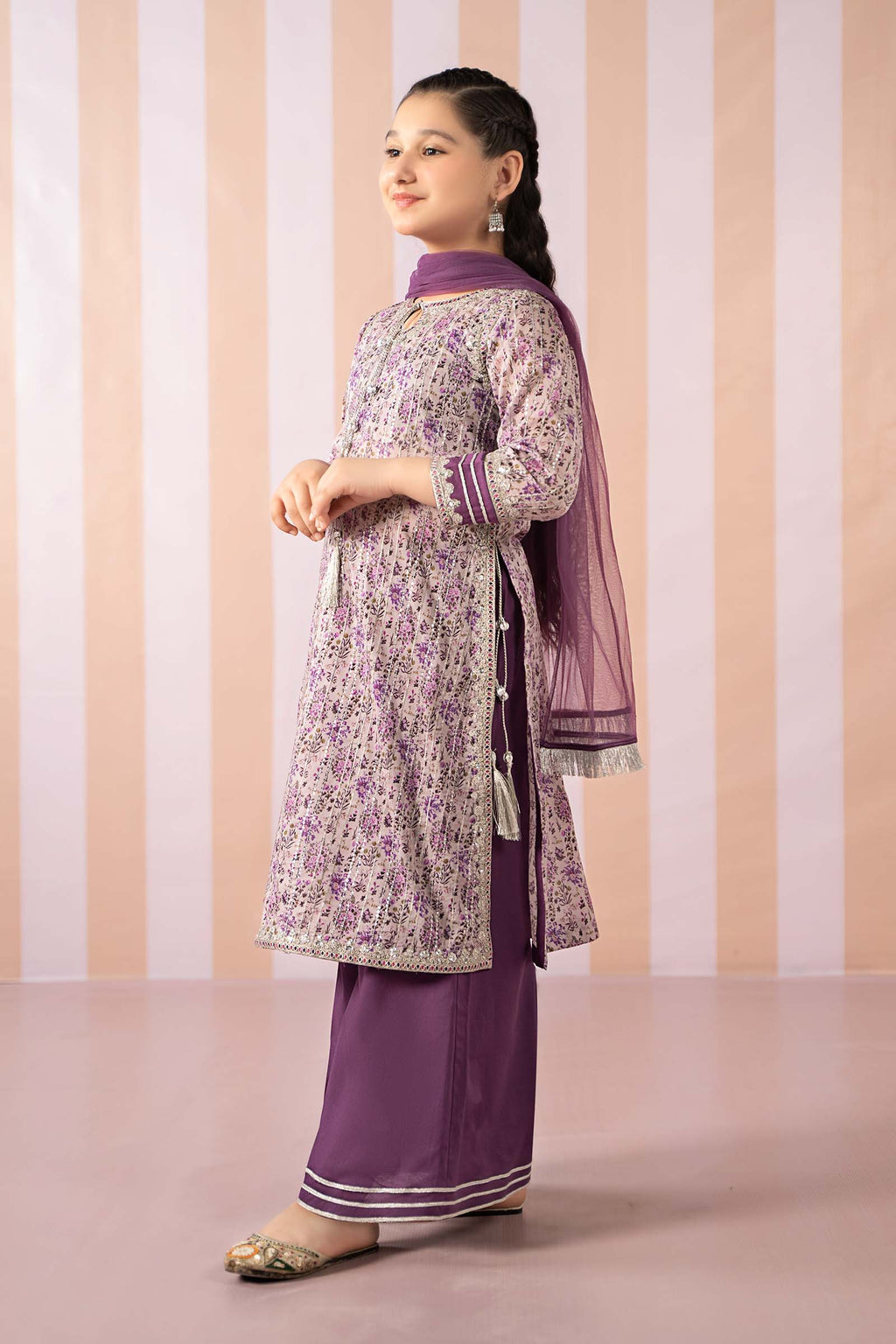 Maria B | 3 Piece Embroidered Lawn Suit | MKD-EF25-27 - Libasekhas