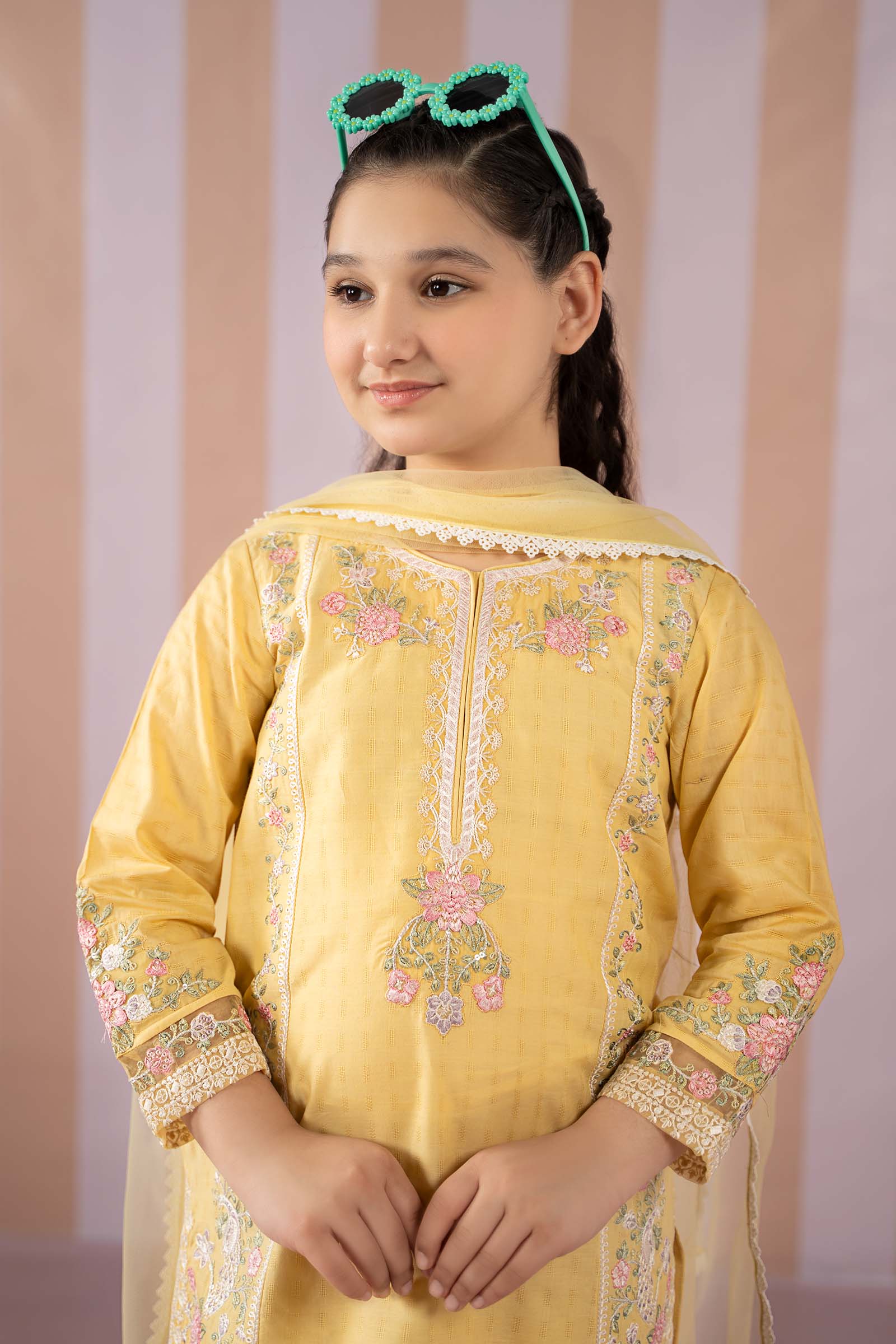 Maria B | 3 Piece Embroidered Dobby Lawn Suit | MKD-EF25-50 - Libasekhas