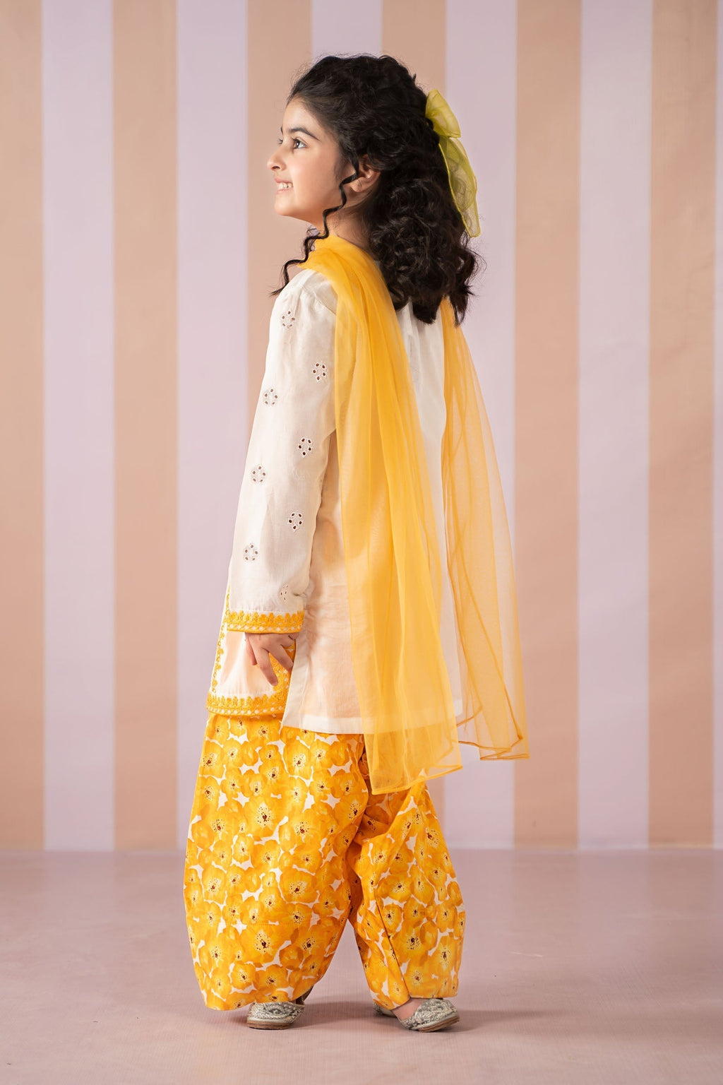 Maria B | 3 Piece Embroidered Lawn Suit | MKD-EF25-66 - Libasekhas