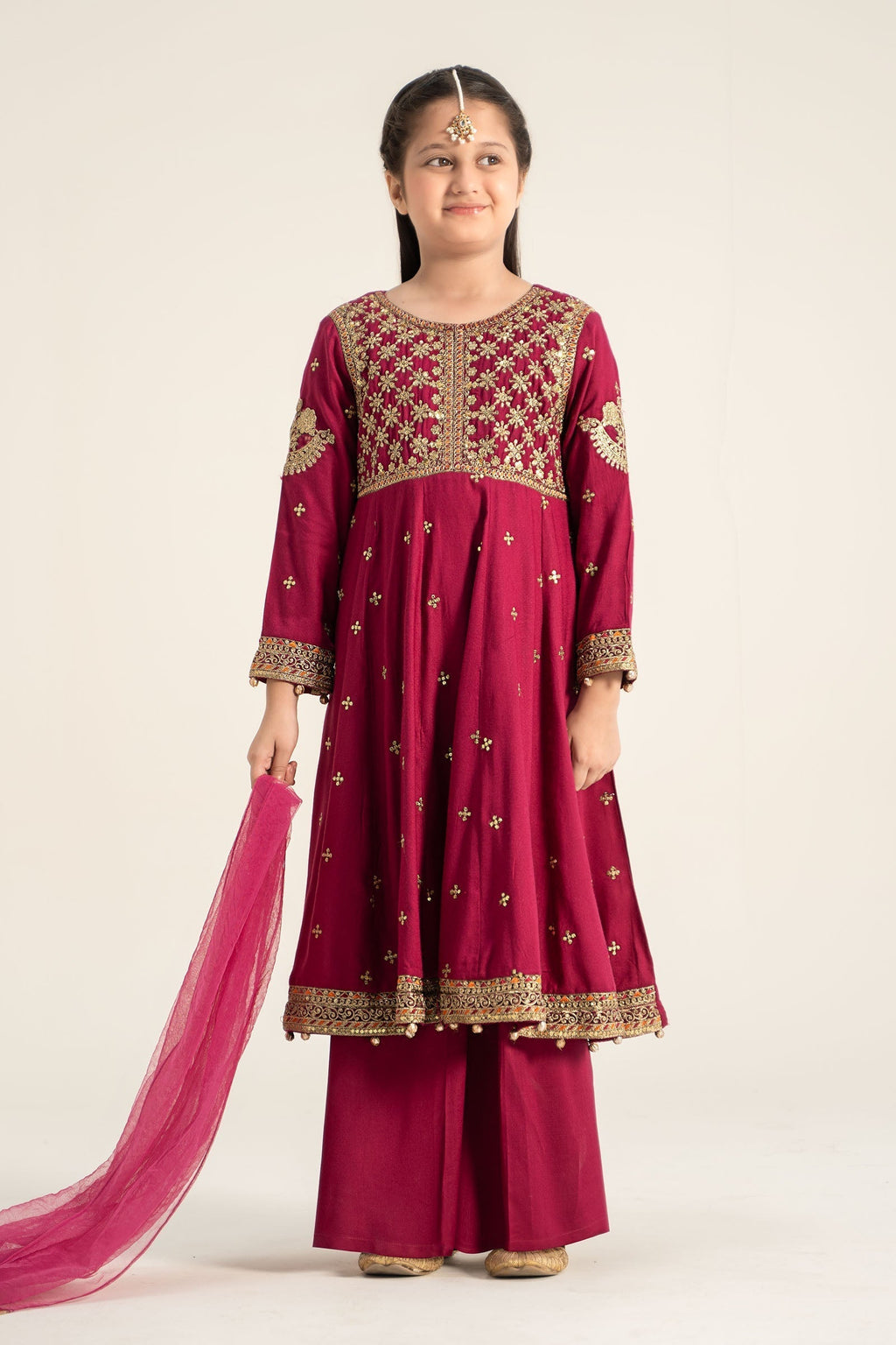Maria B | 3 Piece Embroidered Linen Suit | MKD-W24-18 - Libasekhas