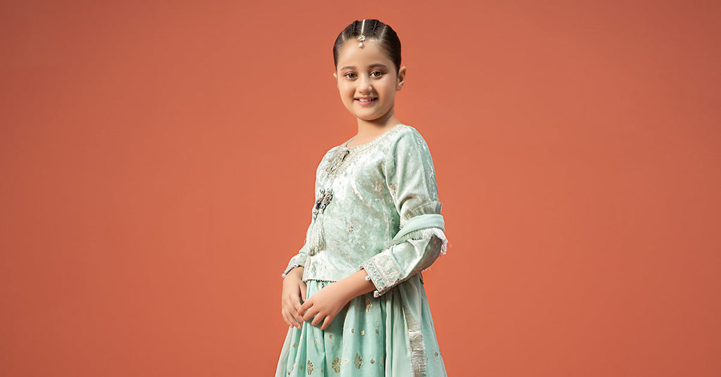 Maria B | 3 Piece Embroidered Velvet Suit | MKS-W24-14 - Libasekhas