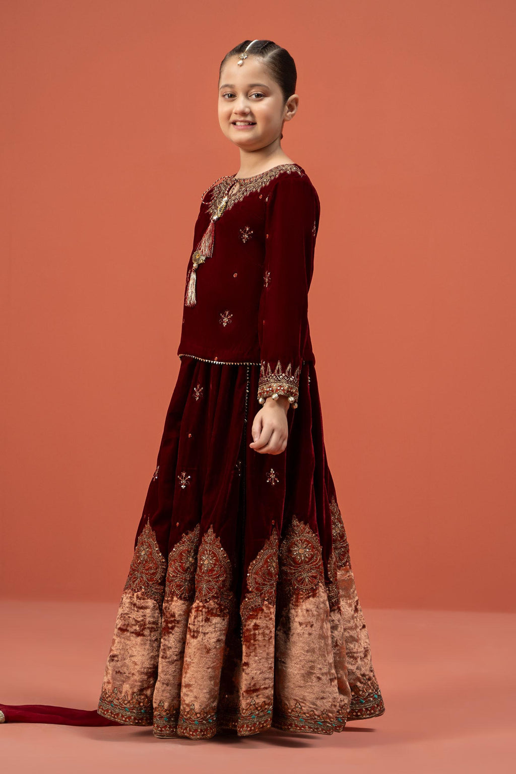 Maria B | 3 Piece Embroidered Velvet Suit | MKS-W24-14 - Libasekhas