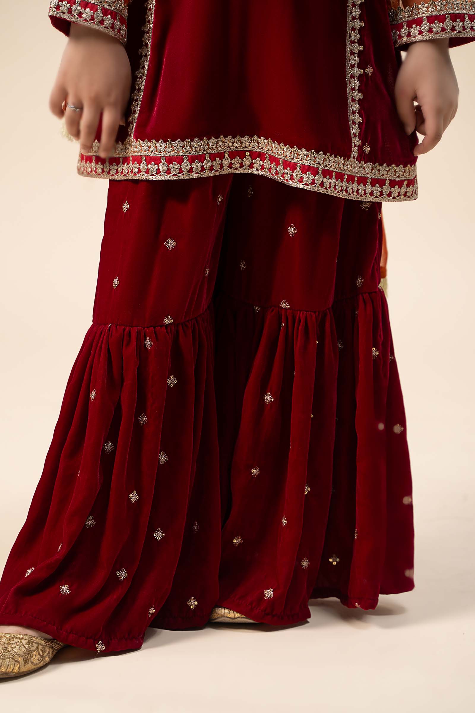 Maria B | 3 Piece Embroidered Velvet Suit | MKS-W24-16 - Libasekhas