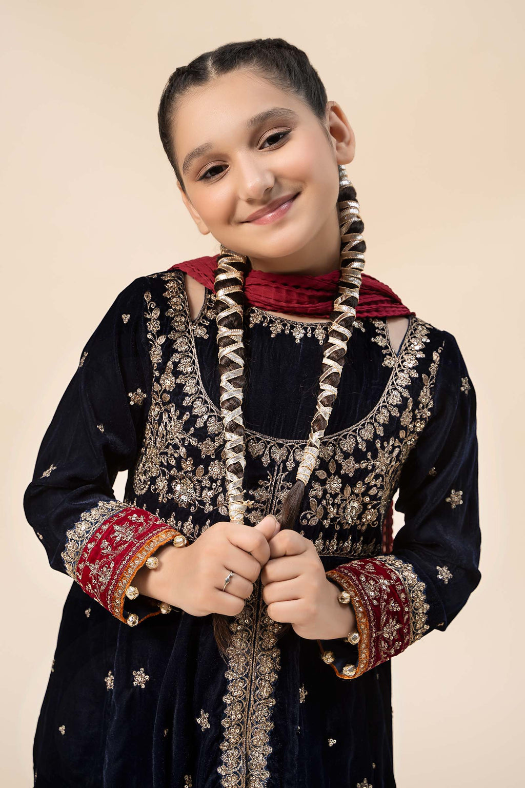 Maria B | 3 Piece Embroidered Velvet Suit | MKS-W24-17 - Libasekhas