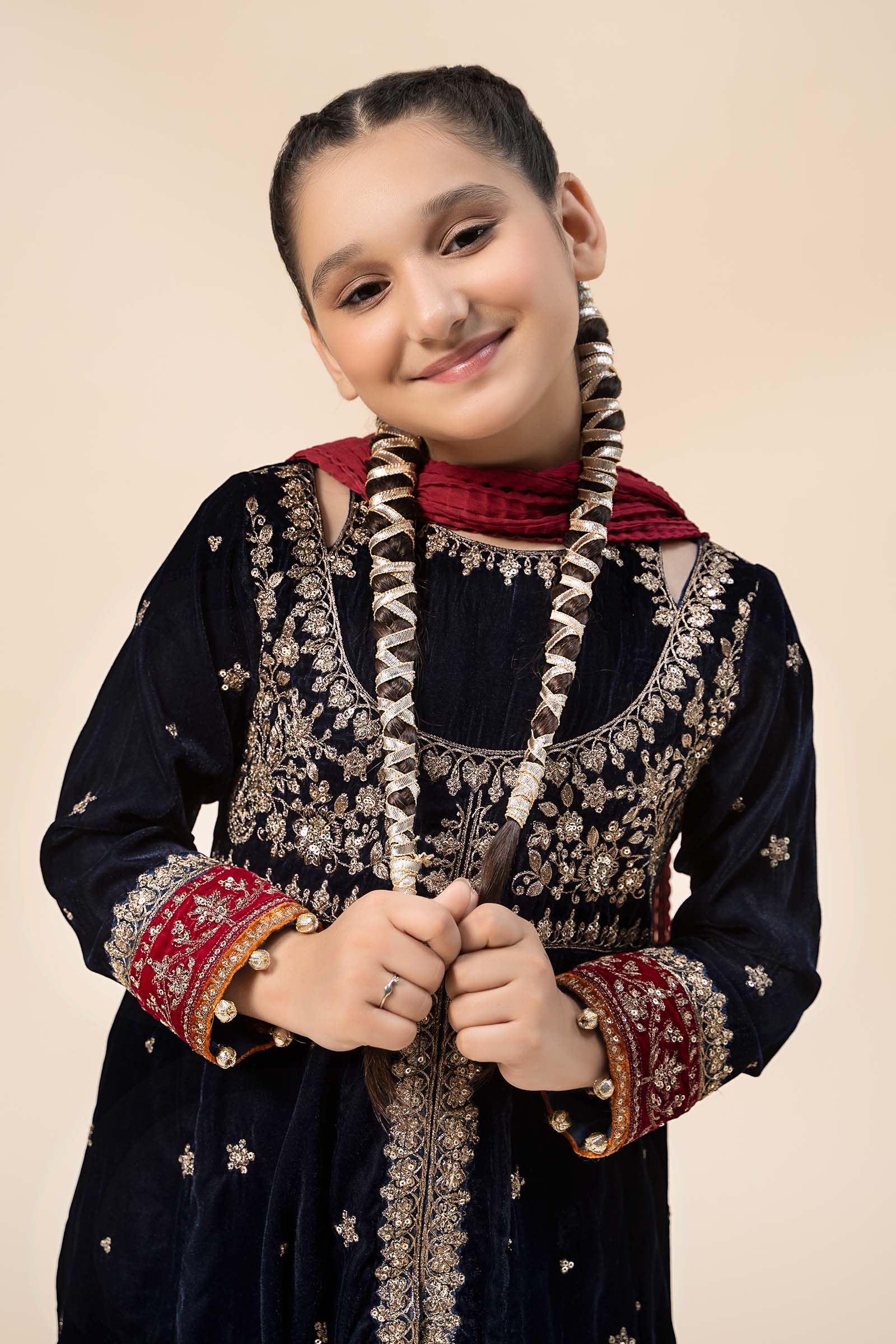 Maria B | 3 Piece Embroidered Velvet Suit | MKS-W24-17 - Libasekhas