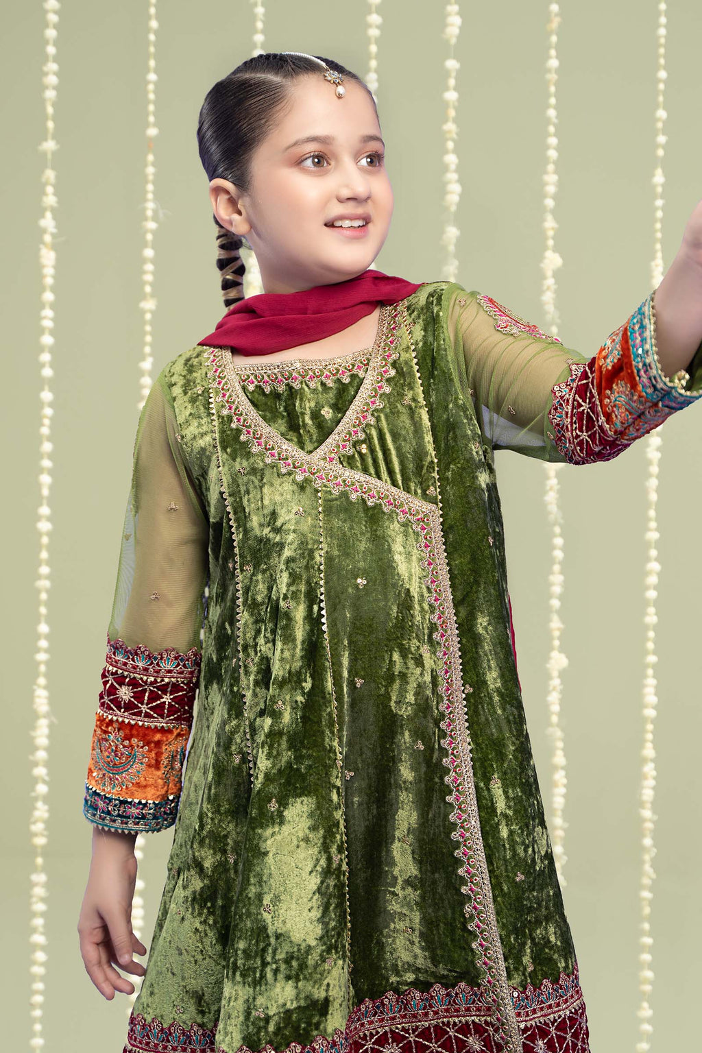 Maria B | 3 Piece Embroidered Velvet Suit | MKS-W24-15 - Libasekhas