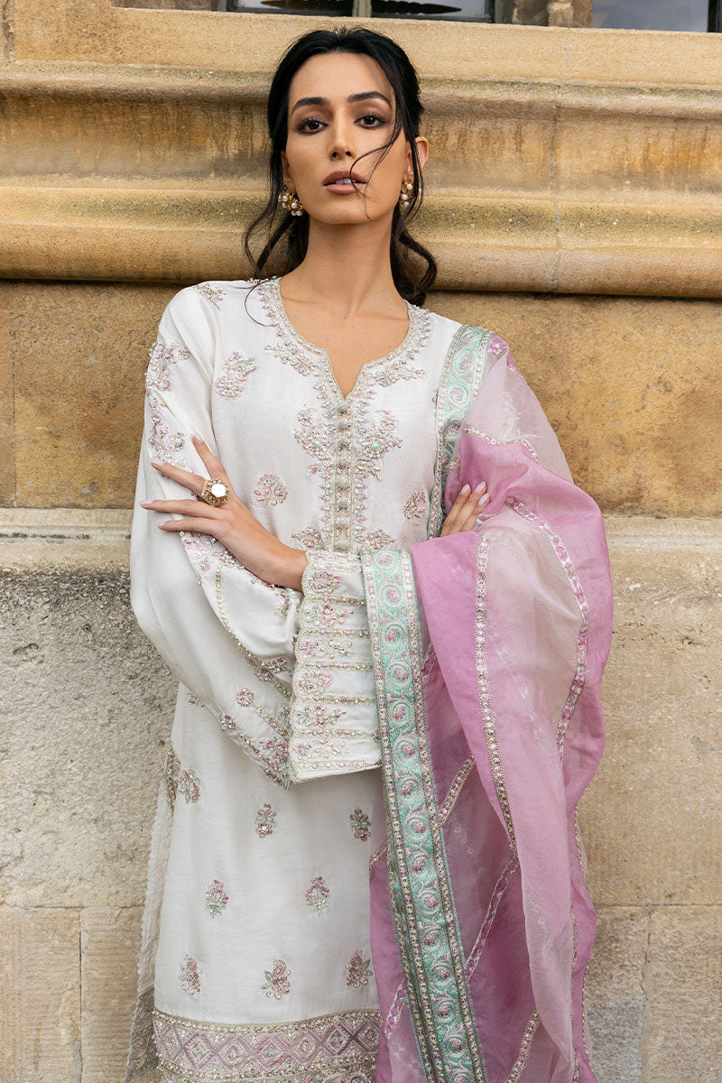 Mushq | Celestine The Oxford Edit 24 | LUMINOUS LACE