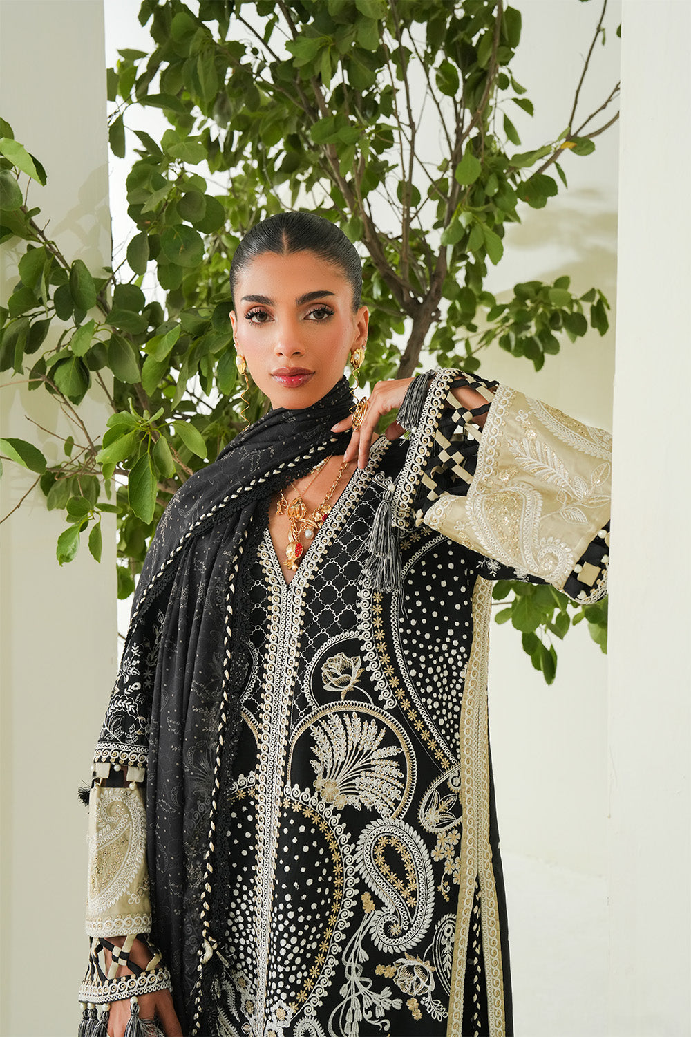 Maryum N Maria | Soiree Lawn |Mirage