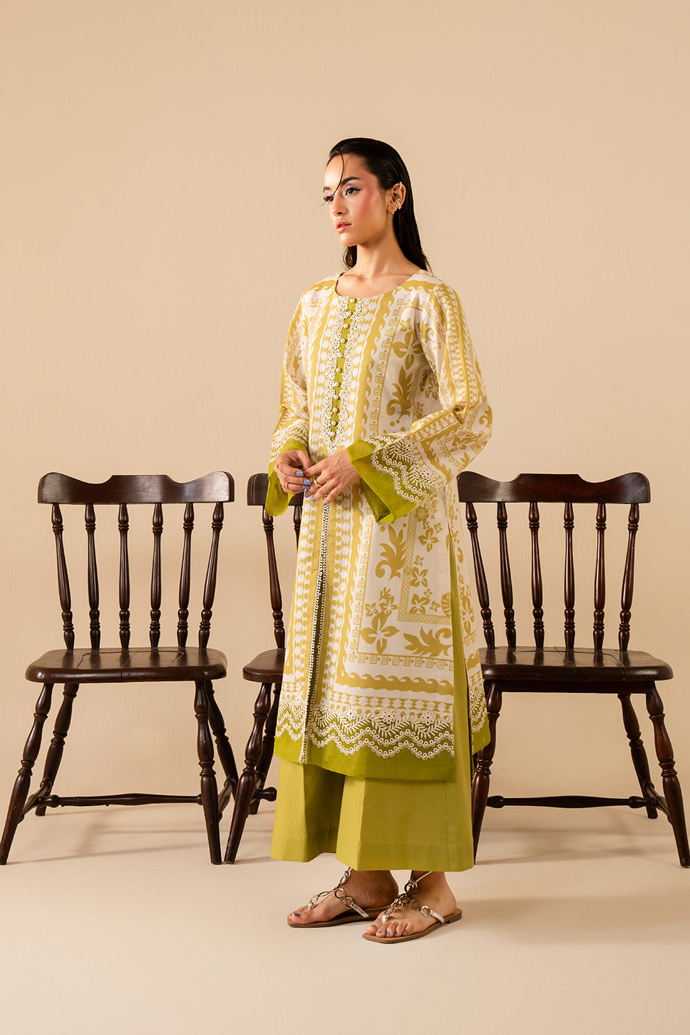 Maryum N Maria | Floren Lawn | ILLIANA
