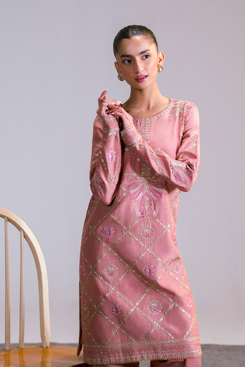 Maryum N Maria | MNM Luxe | NAOMI - Riwayat e Khas