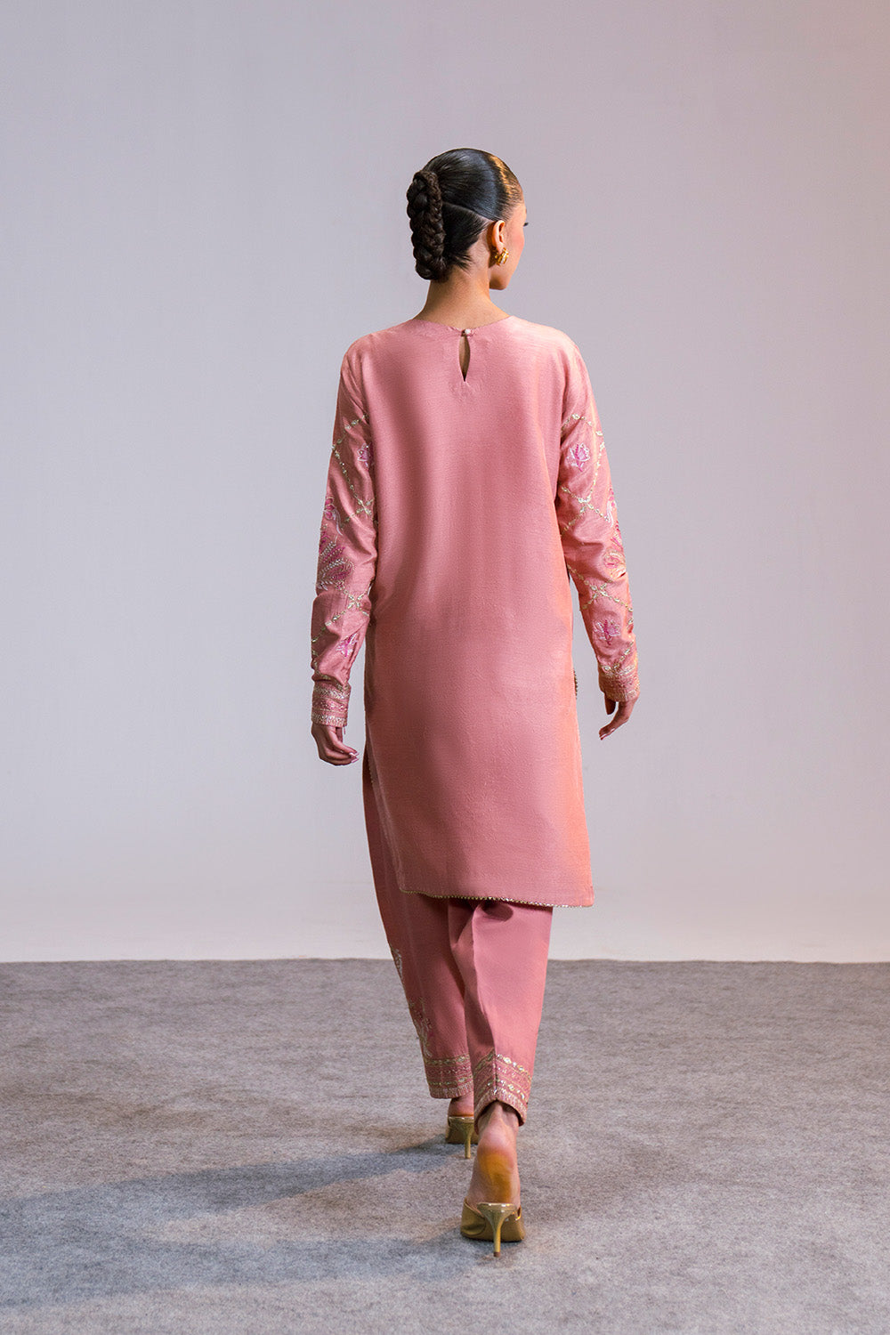 Maryum N Maria | MNM Luxe | NAOMI - Riwayat e Khas