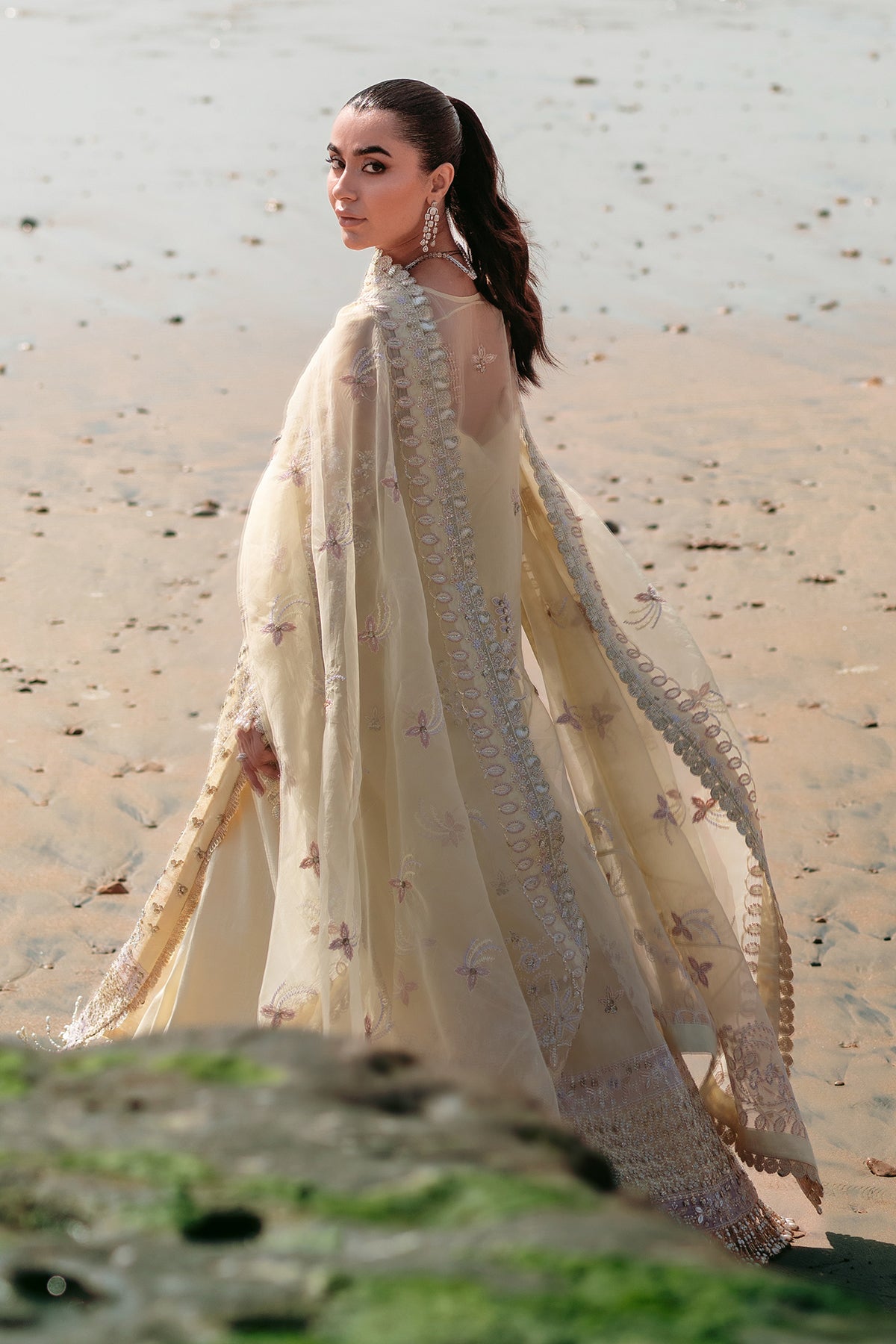EMAAN ADEEL__ELLE