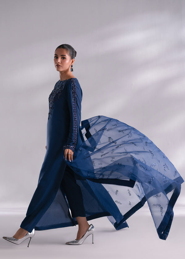 Mehak Yaqoob | Enchante The Luxe Edit | Sapphire