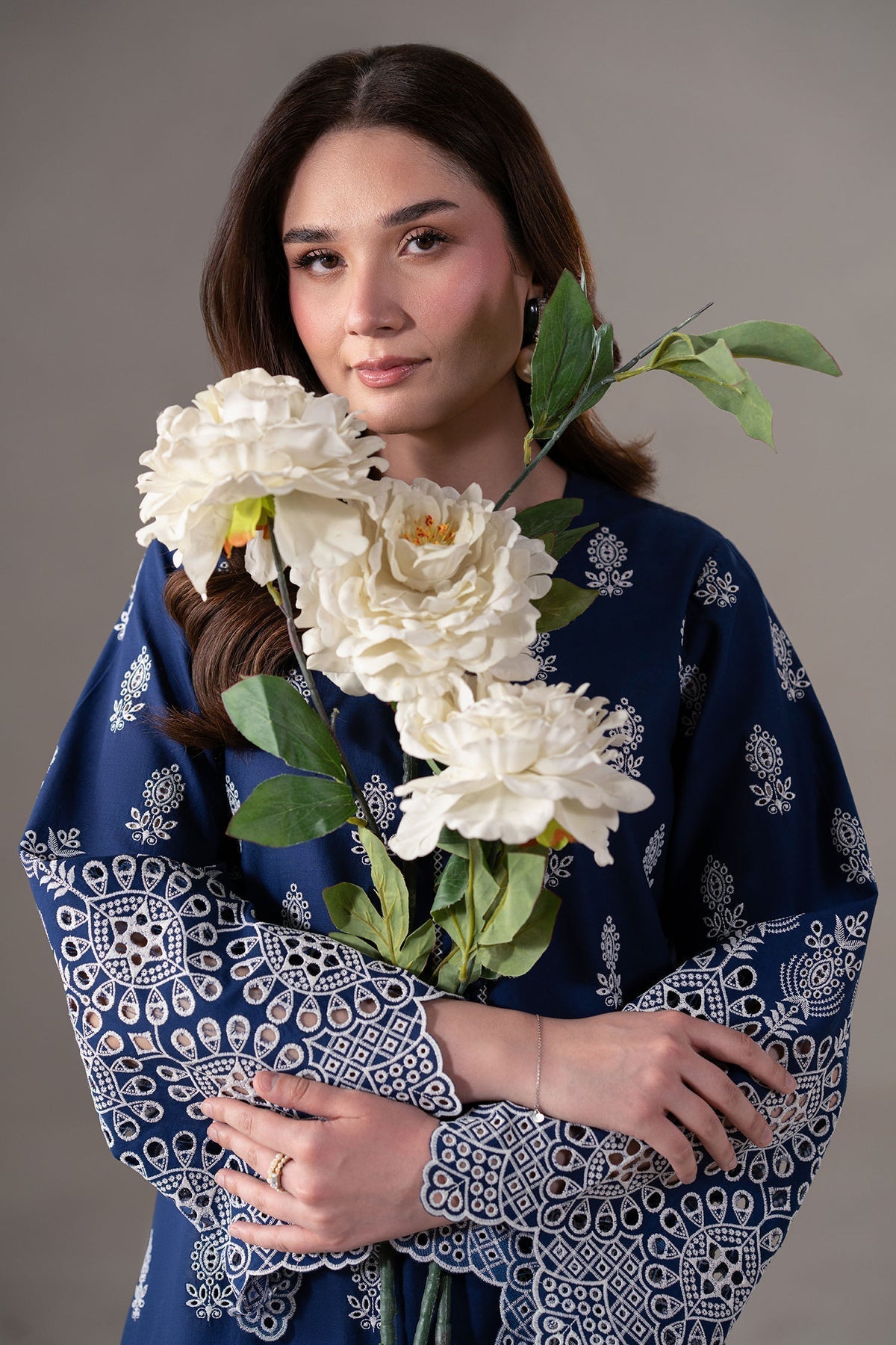 Akbar Aslam | Pret Lawn | Ovria