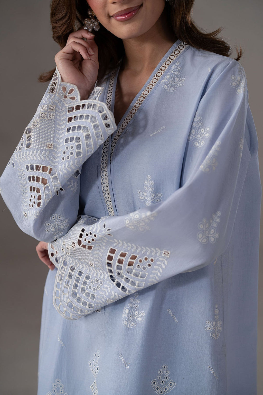 Akbar Aslam | Pret Lawn | Misty