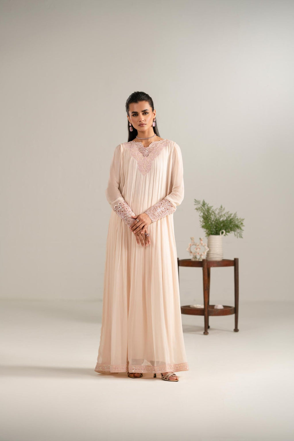 Akbar Aslam | Formal Pret | Nazneen
