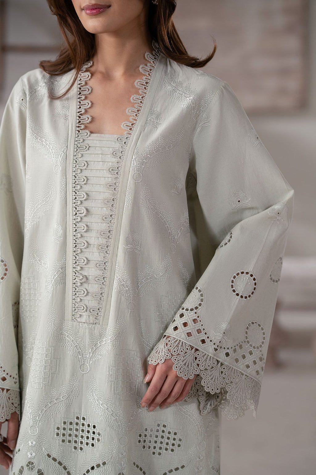 Akbar Aslam | Pret Lawn | Eyla
