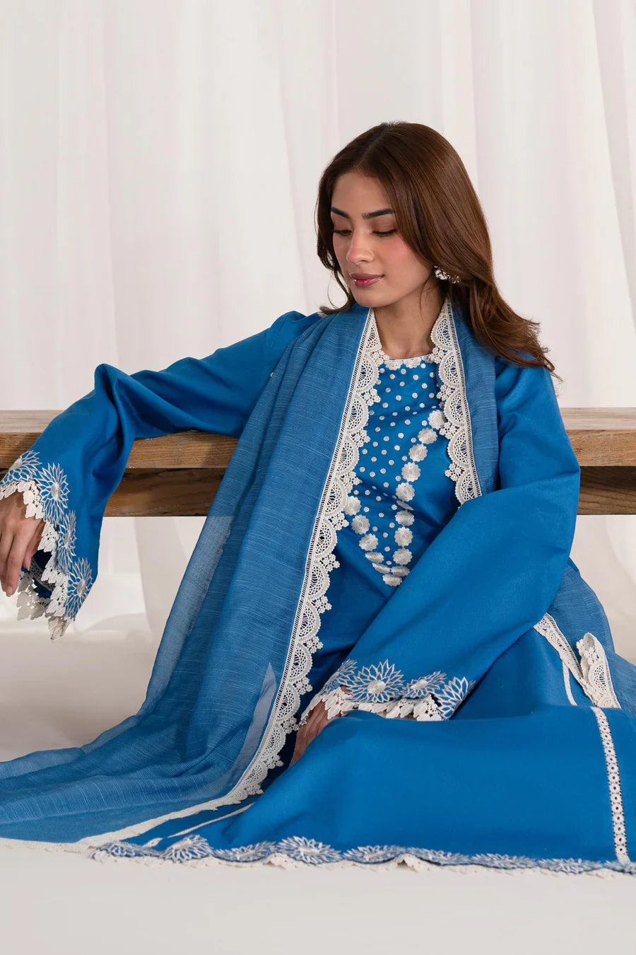 Akbar Aslam | Pret Lawn | Serenade