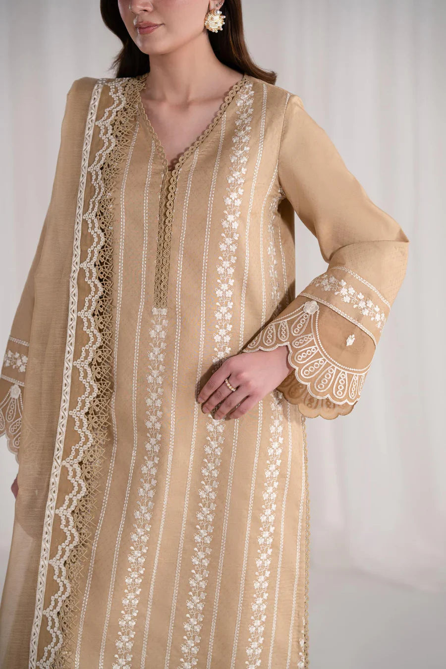 Akbar Aslam | Pret Lawn | Elaria