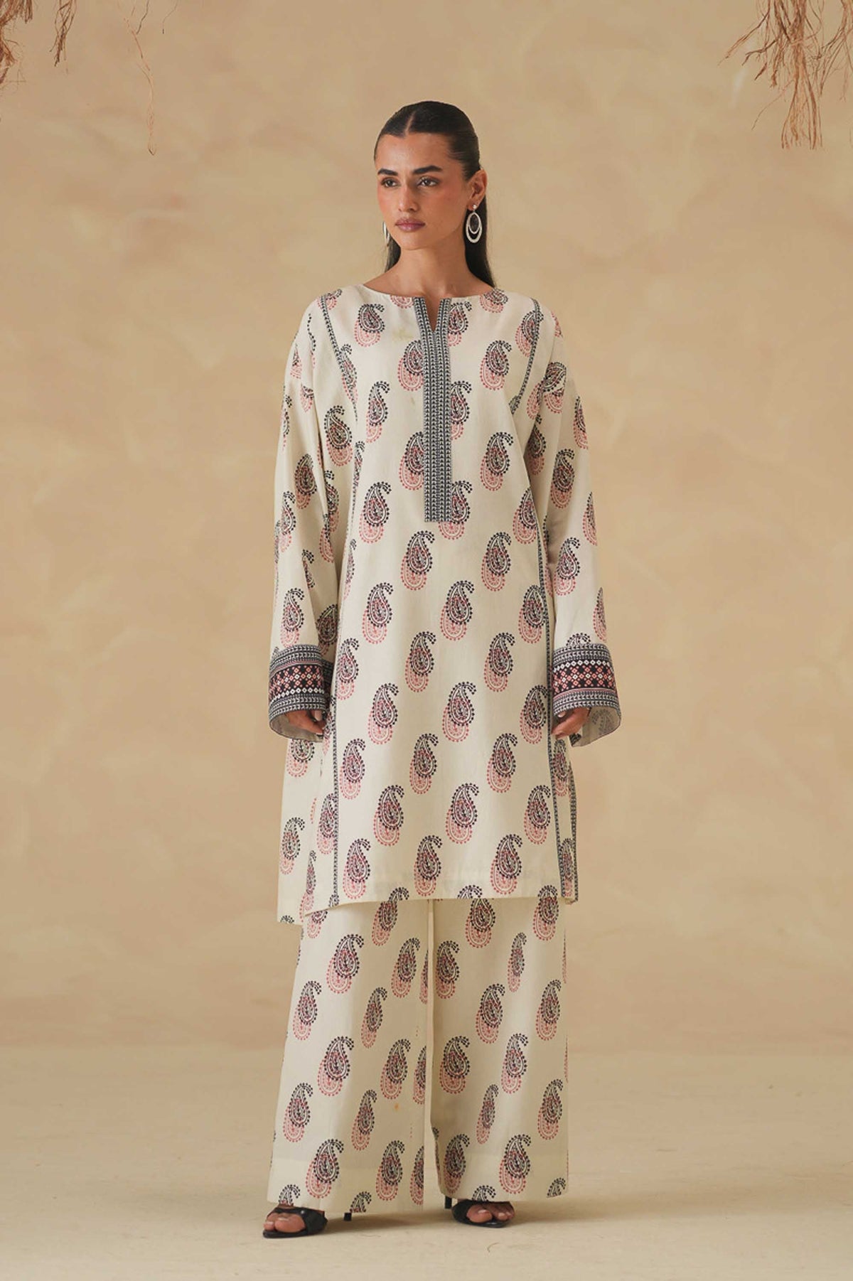 Akbar Aslam | Digital Print Lawn | Varo
