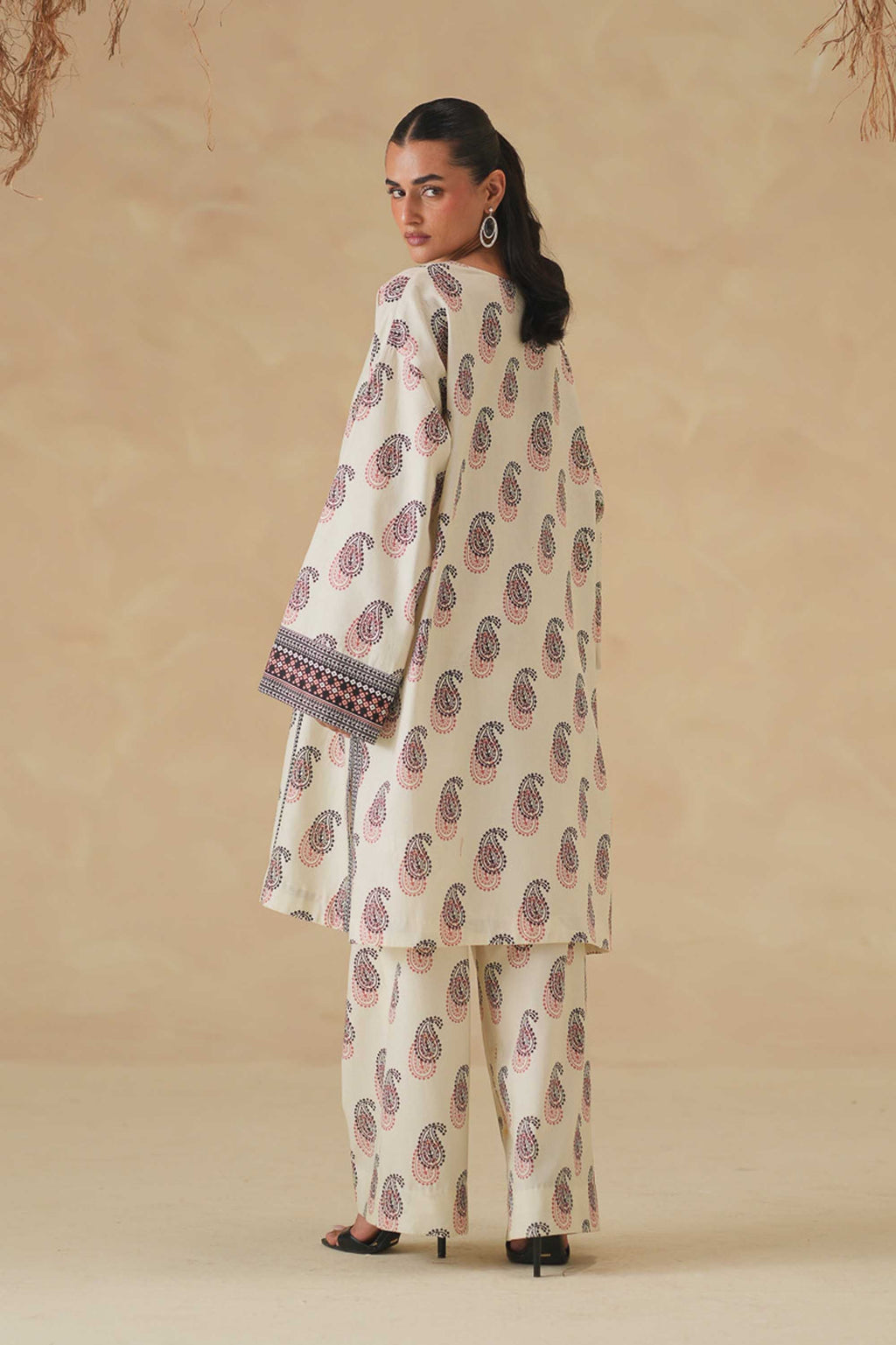 Akbar Aslam | Digital Print Lawn | Varo
