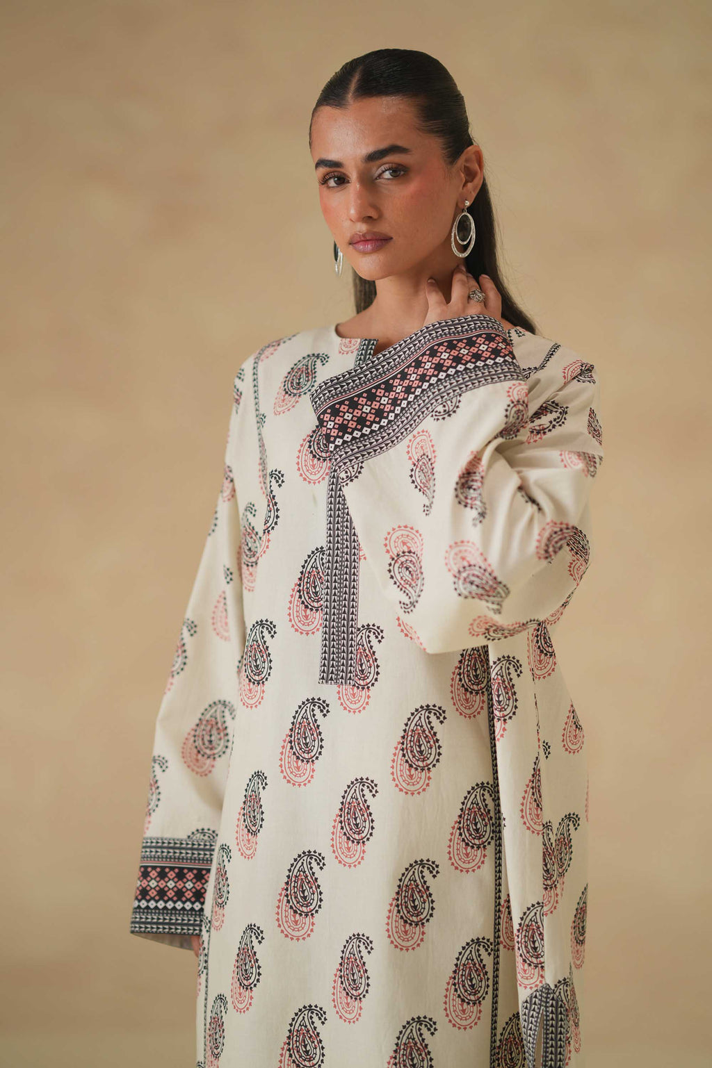 Akbar Aslam | Digital Print Lawn | Varo