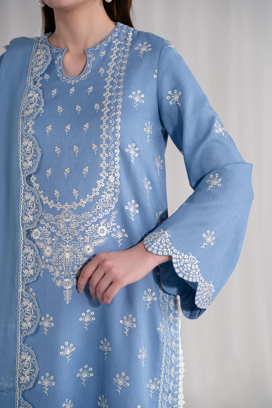 Akbar Aslam | Pret Lawn | Vienne