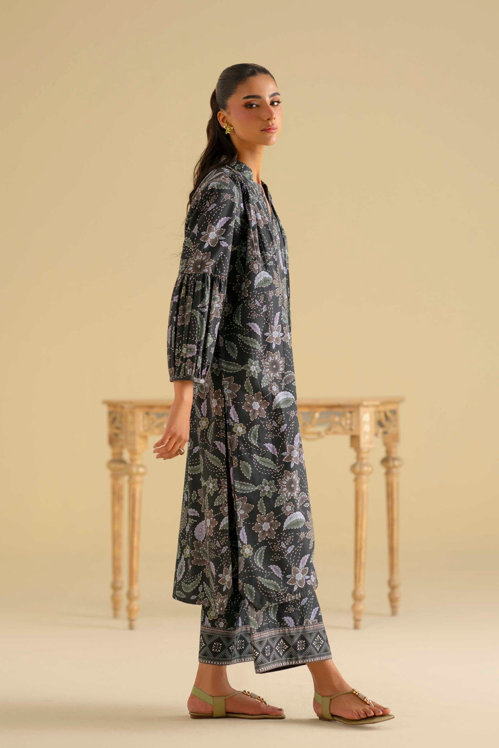 Akbar Aslam | Digital Print Lawn | Mivah